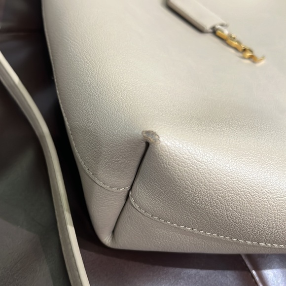 Authentic Saint Laurent toy shopper - Picture 5 of 16